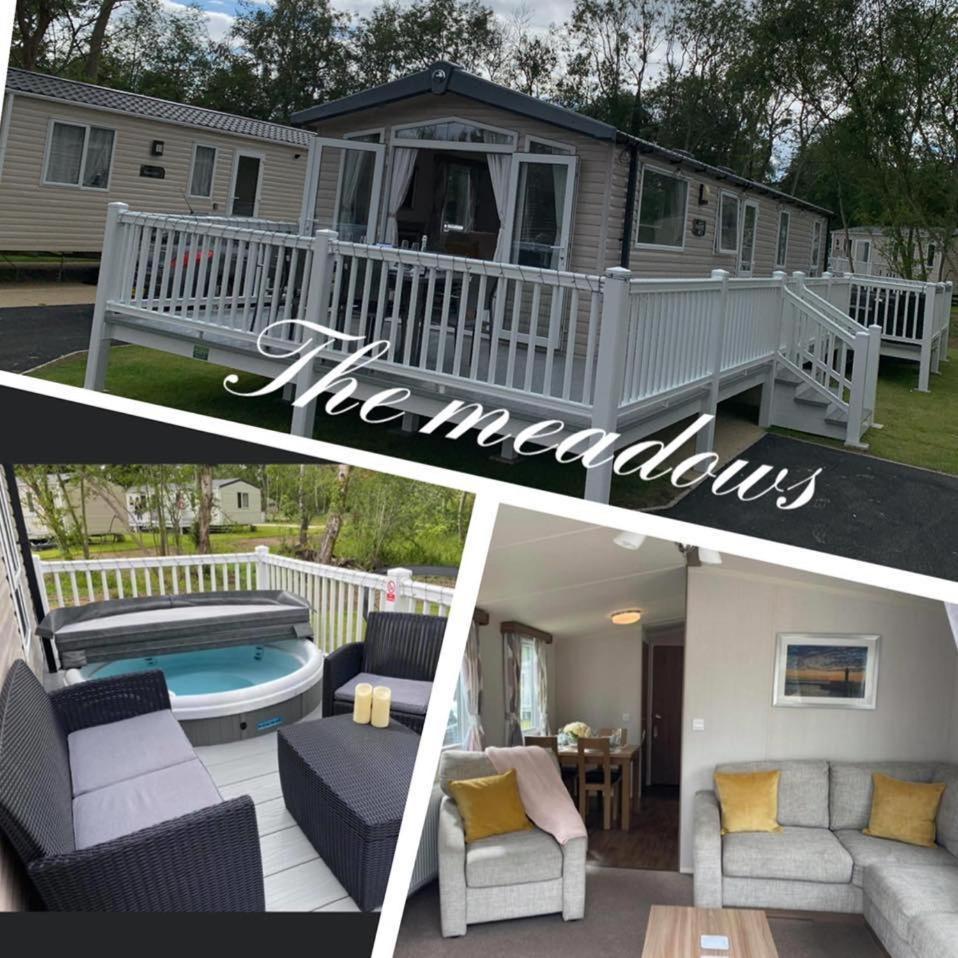 41 The Meadows Luxury Hot Tub Holidays Tattershall Lakes Dış mekan fotoğraf