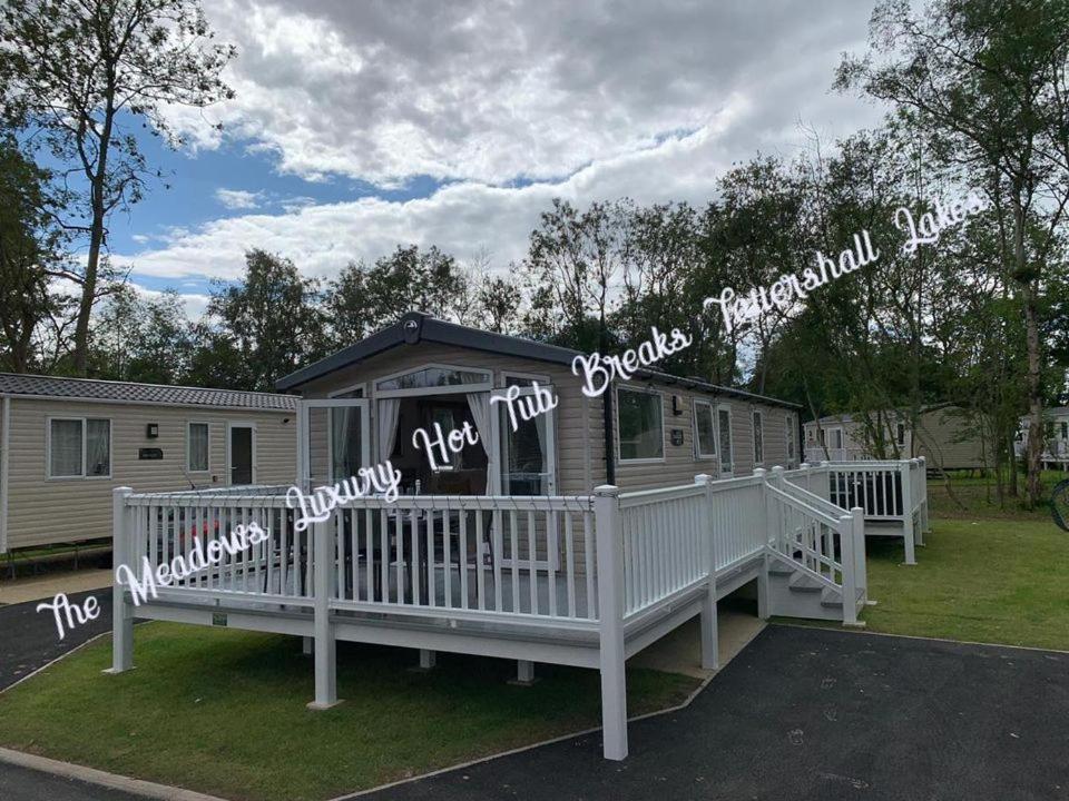 41 The Meadows Luxury Hot Tub Holidays Tattershall Lakes Dış mekan fotoğraf