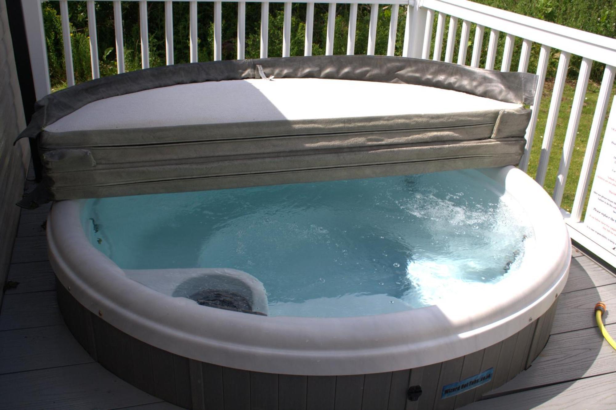 41 The Meadows Luxury Hot Tub Holidays Tattershall Lakes Dış mekan fotoğraf