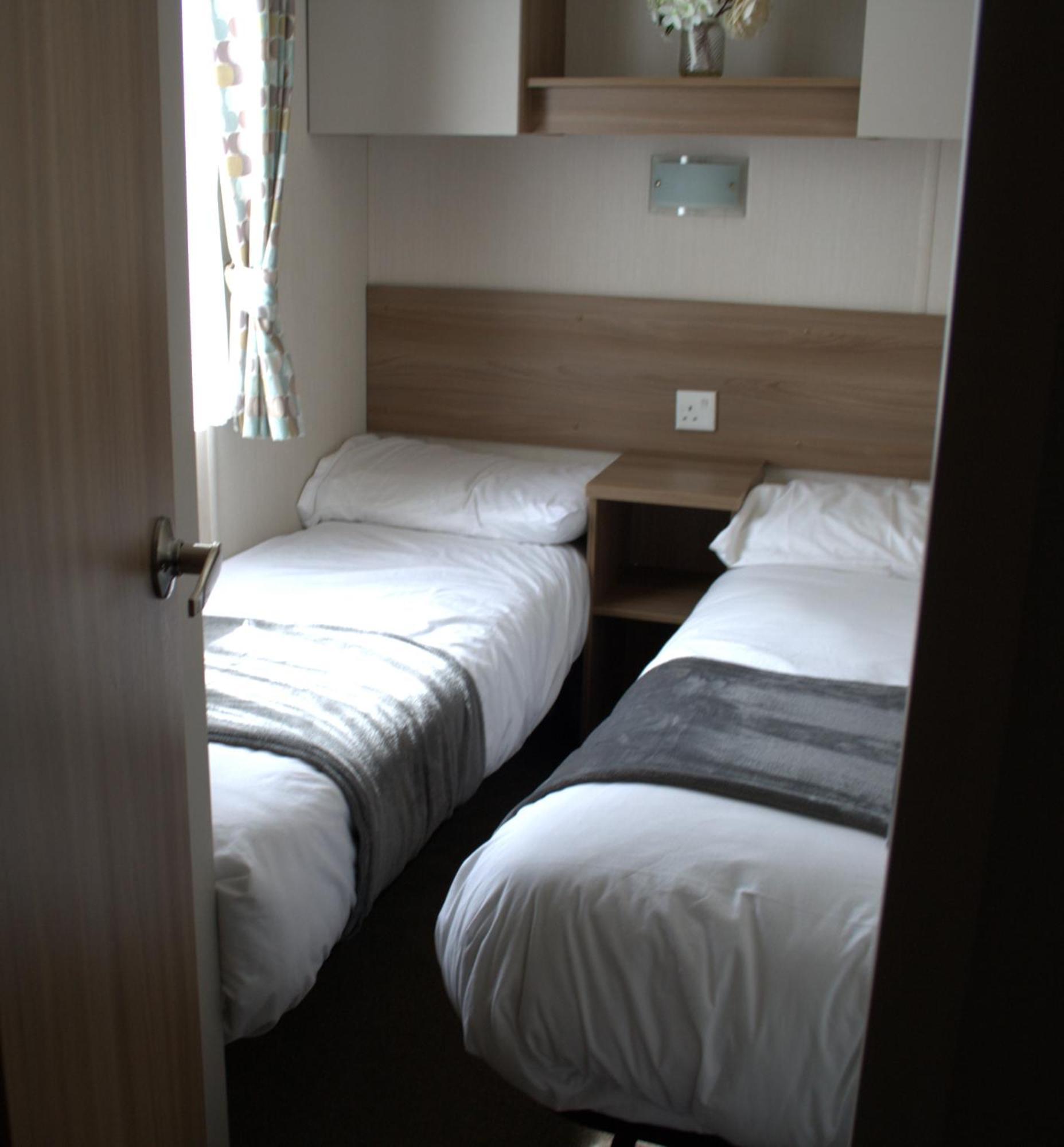 41 The Meadows Luxury Hot Tub Holidays Tattershall Lakes Dış mekan fotoğraf